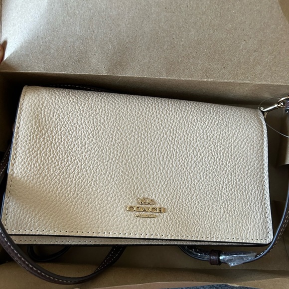 Coach Handbags - Coach crossbody bag